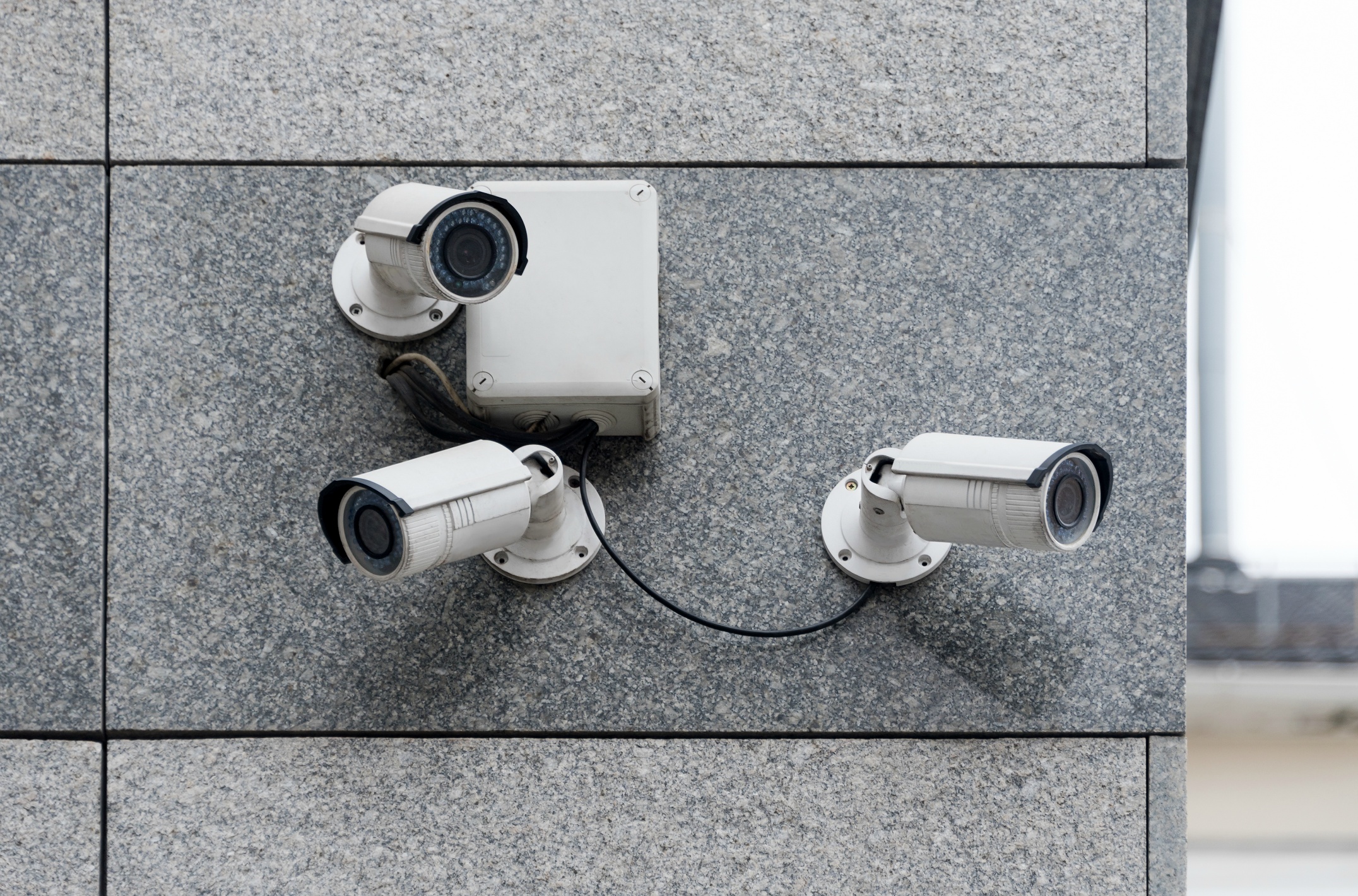 security-cameras-modern-building