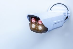 夜間の防犯カメラは高感度赤外線を選ぶのがおすすめ！