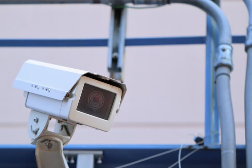 豪邸における不法侵入・空き巣のセキュリティ対策導入事例 - 【公式】防犯カメラ・監視カメラの設置なら防犯カメラナビ