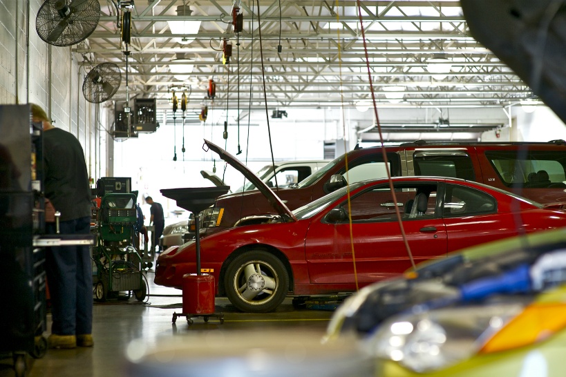 自動車整備工場は危機管理対策も要確認。懸念されるリスク紹介