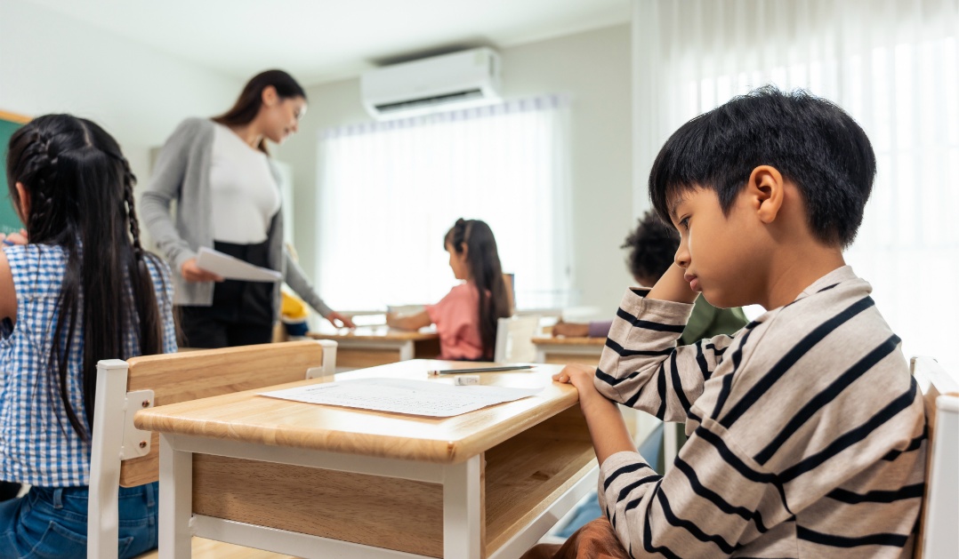 学校・幼稚園の教室内盗難事件解決と防犯カメラ導入ガイド