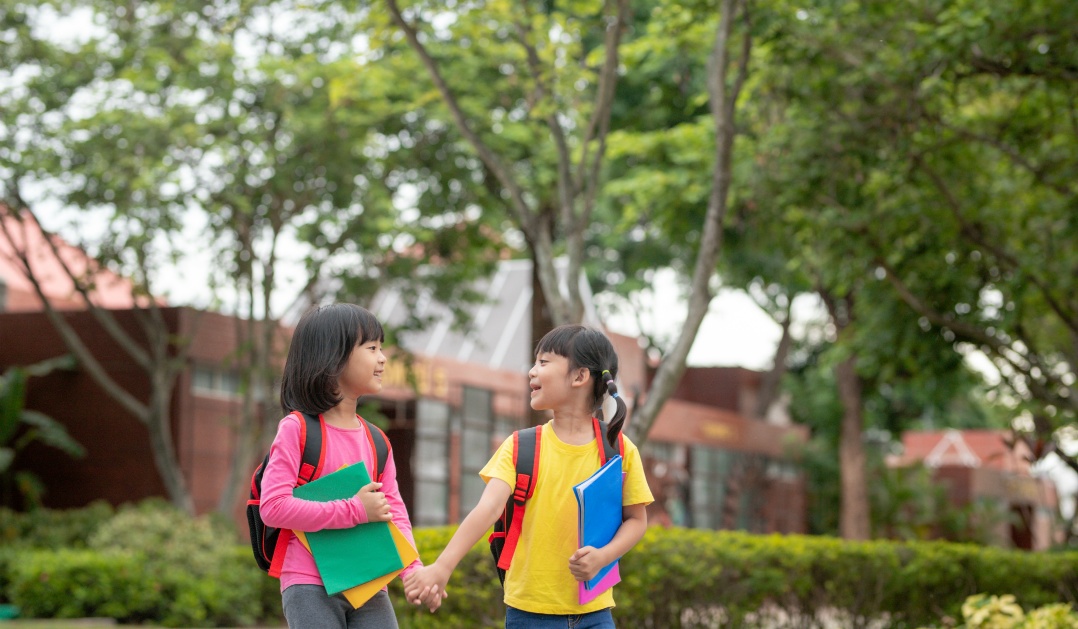 学校・幼稚園の屋外防犯対策と生徒の安全確保