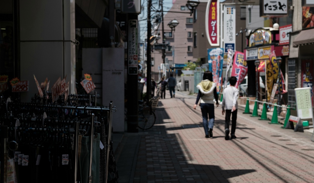 商店街の防犯カメラでいたずらや嫌がらせの対策と監視強化方法