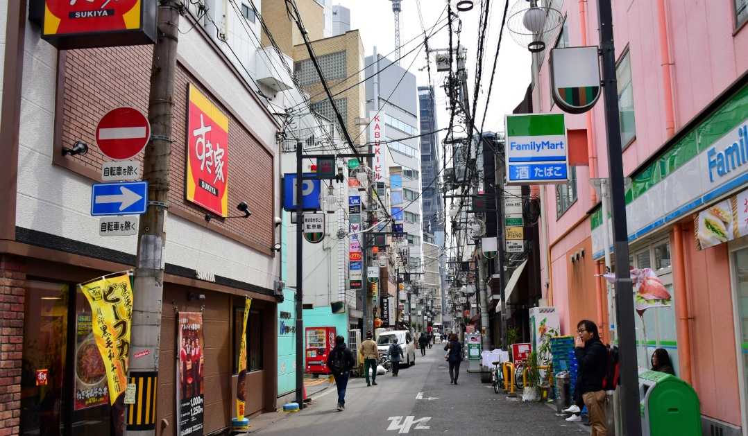 商店街の防犯に最適な遠隔監視カメラ導入法